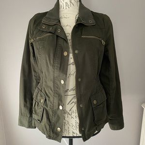 Women’s olive green cargo jacket, SZ XS.